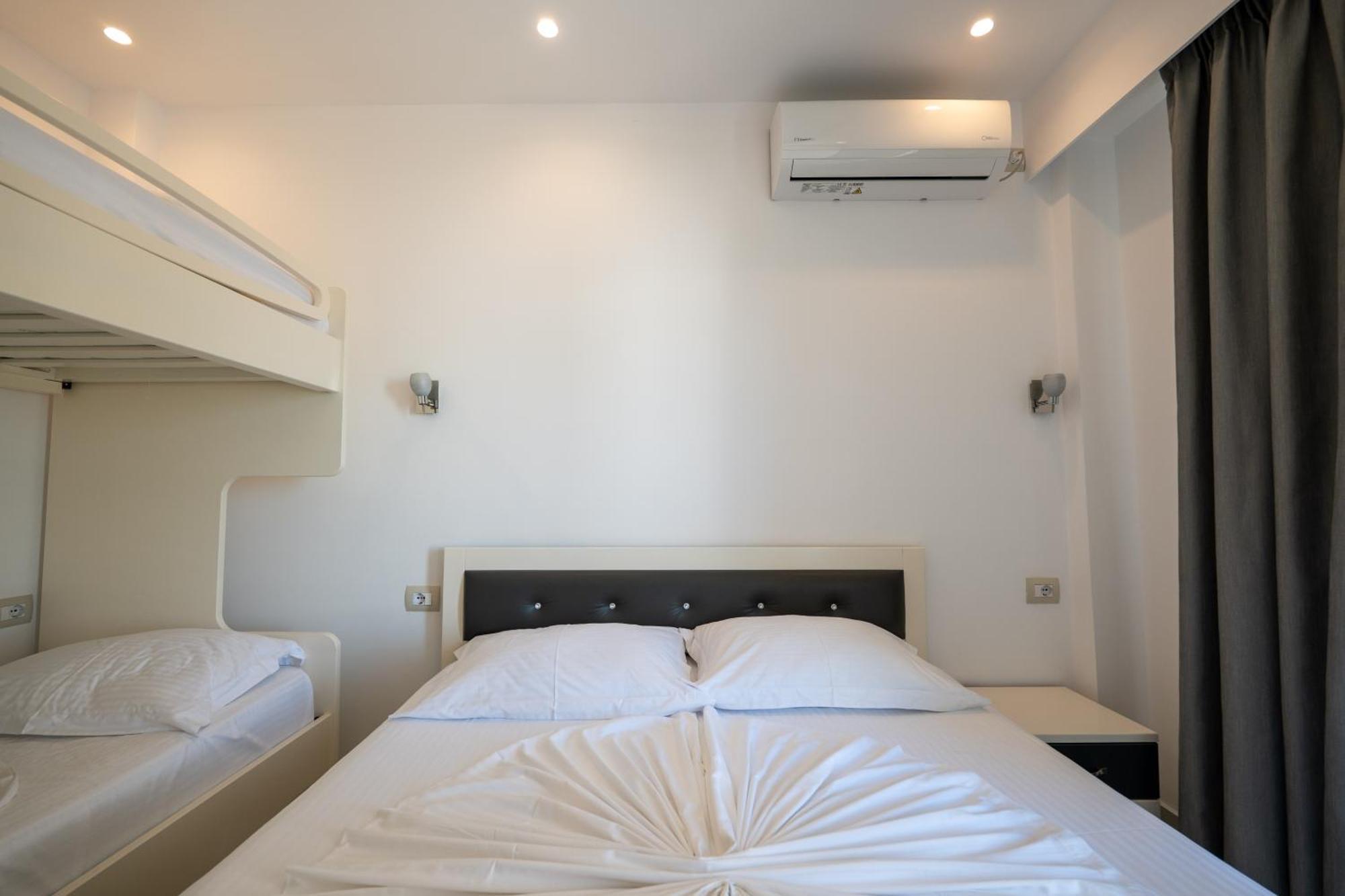 Apartments Mario Ksamil Bagian luar foto