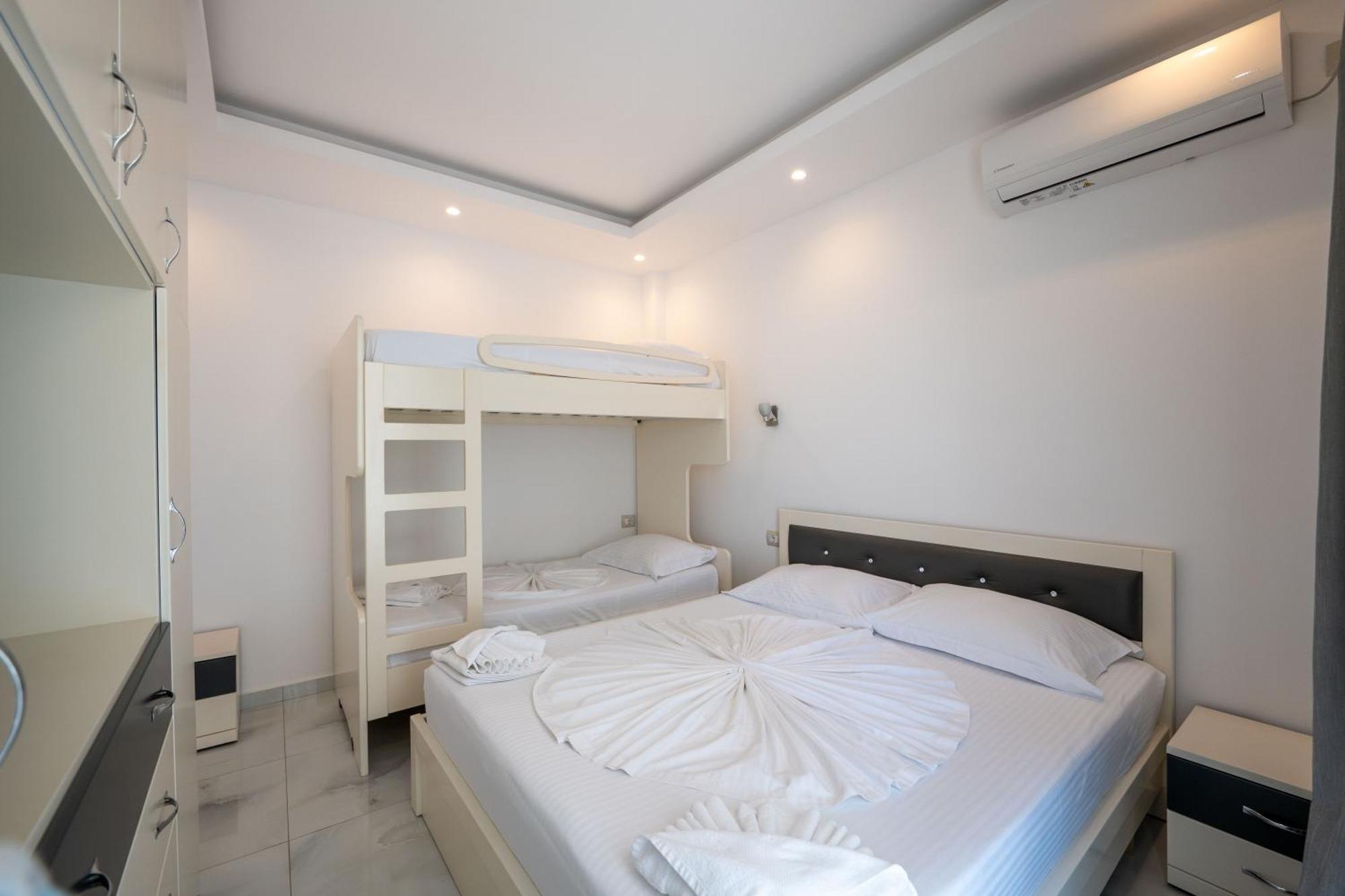 Apartments Mario Ksamil Bagian luar foto